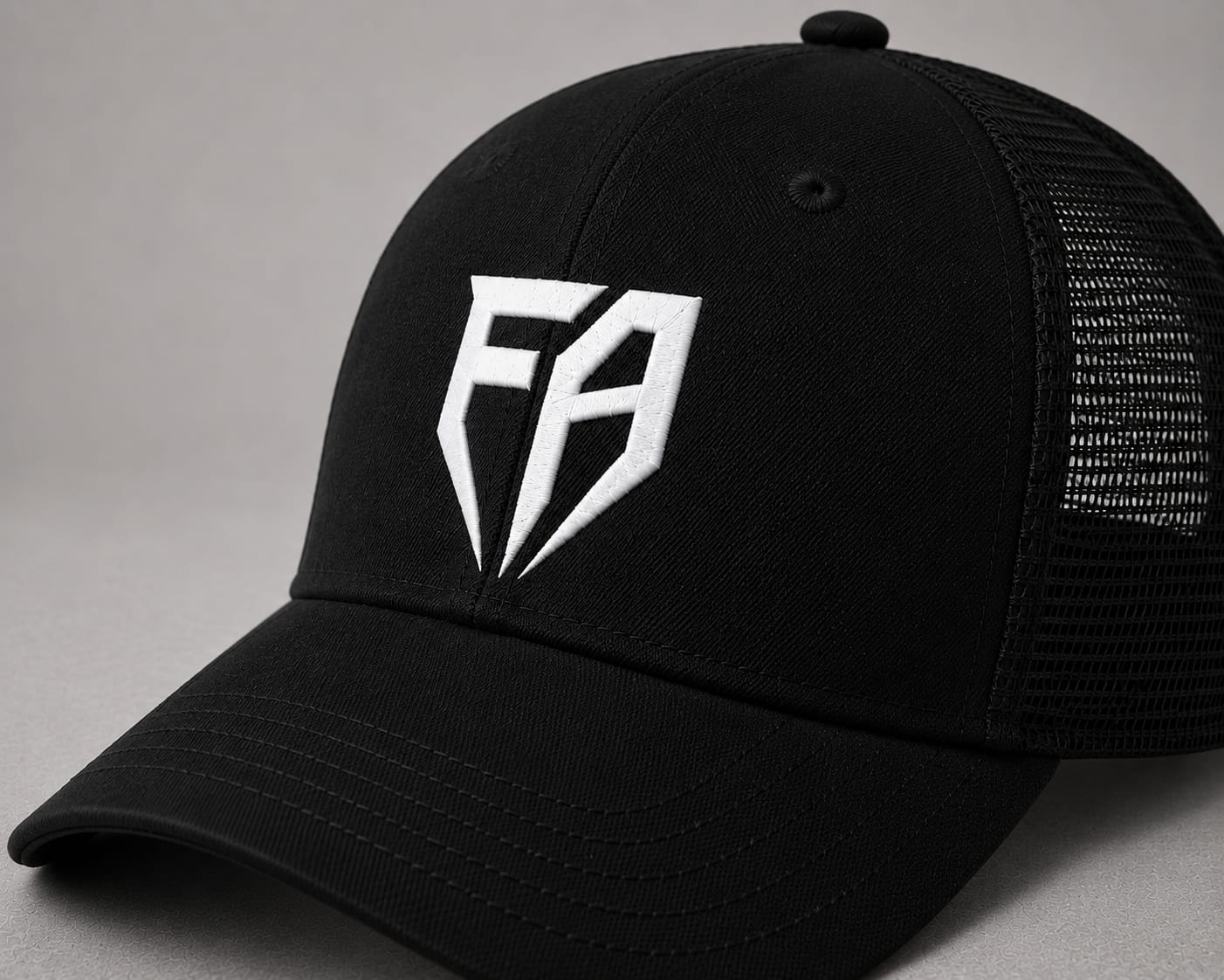 ESSENTIAL TRUCKER CAP