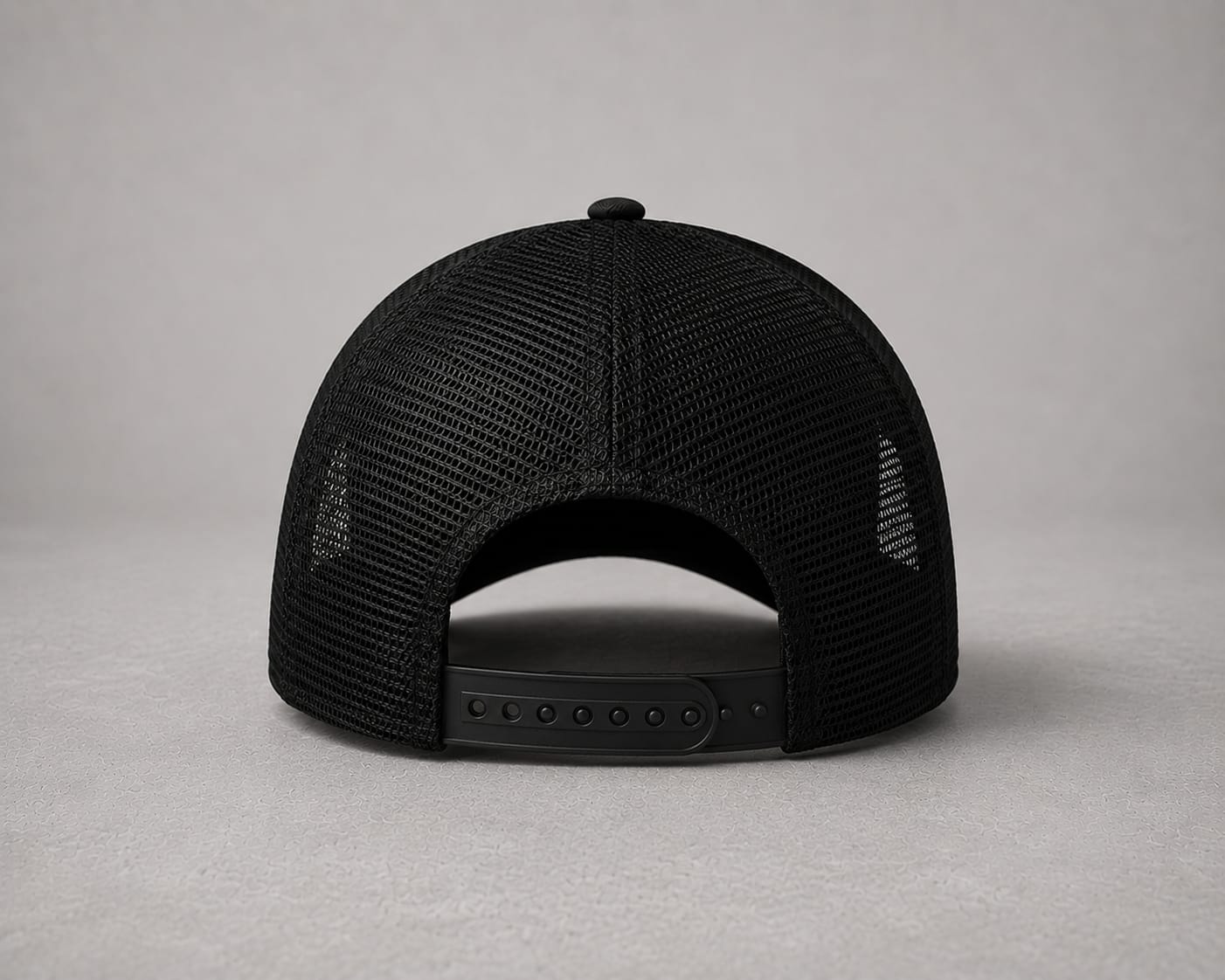 ESSENTIAL TRUCKER CAP